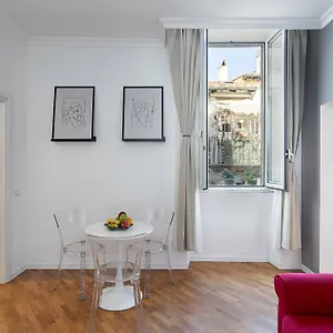 Lpr Pantheon Apartment